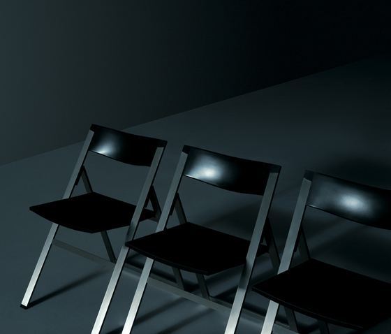 P08 | Chairs | Tecno
