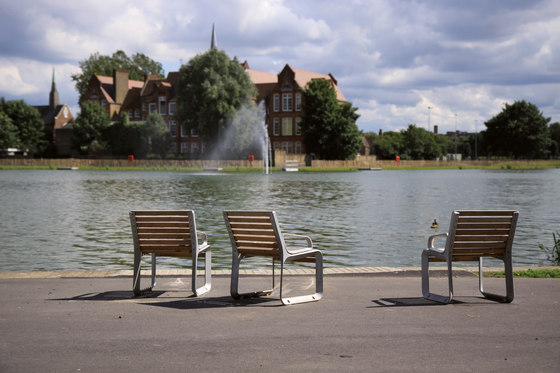 portiqoa | Park bench with backrest | Chairs | mmcité