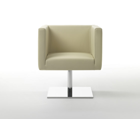 Ascot Mini Armchair | Poltrone | Marelli
