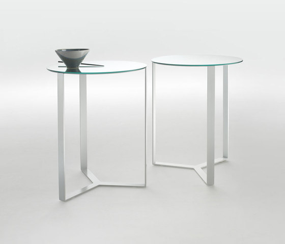 Clip Small Table | Side tables | Marelli