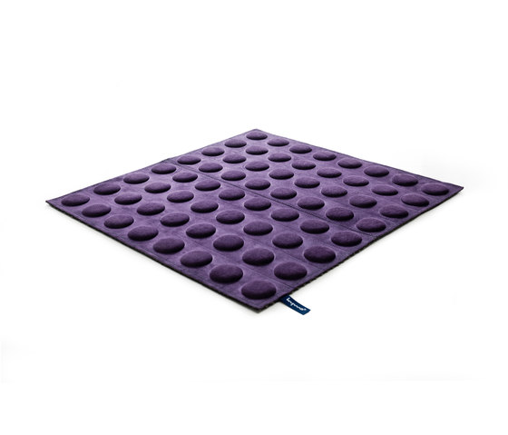 Fabric Flat Superdots lilac | Formatteppiche | kymo