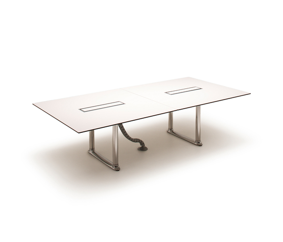 Colonnade Table | Tables collectivités | Fora Form