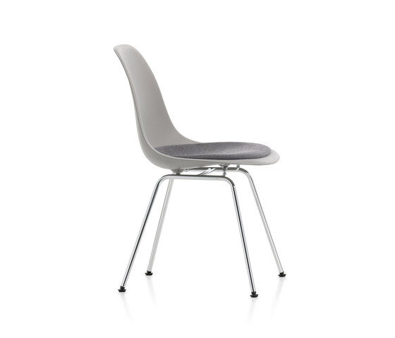 Eames Plastic Side Chair DSX | Chaises | Vitra