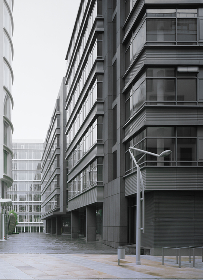 concrete skin | Hafen City Hamburg - Coffee Plaza | Fassadensysteme | Rieder