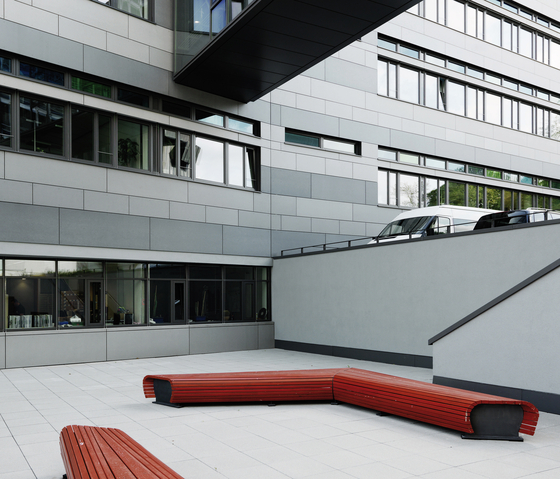 concrete skin | Südwestrundfunk Stuttgart | Sistemas de fachadas | Rieder