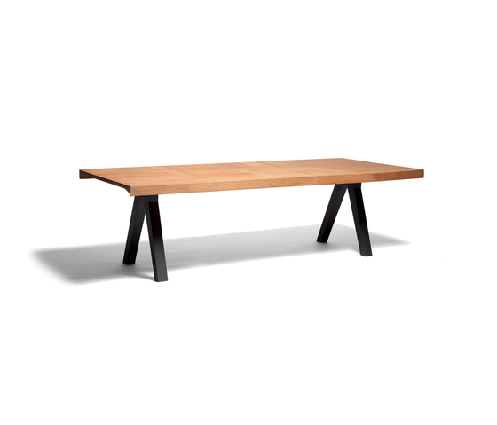 Vieques Dining table | Dining tables | KETTAL