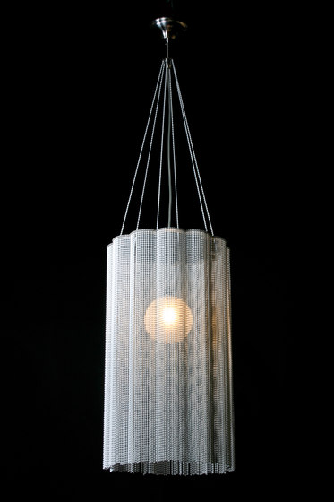 Scalloped Cropped 280 Pendant Lamp | Suspended lights | Willowlamp