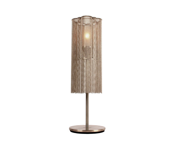 Scalloped Cropped 150 Table Lamp | Luminaires de table | Willowlamp