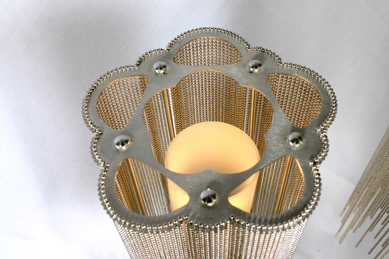 Scalloped Cropped 150 Table Lamp | Lámparas de sobremesa | Willowlamp