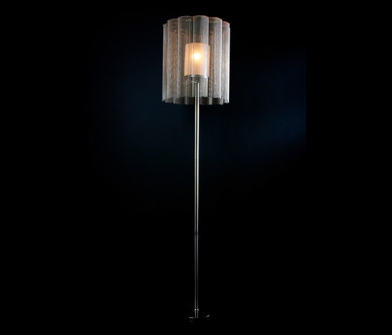 Scalloped Cropped 400 Standing Lamp | Lampade piantana | Willowlamp