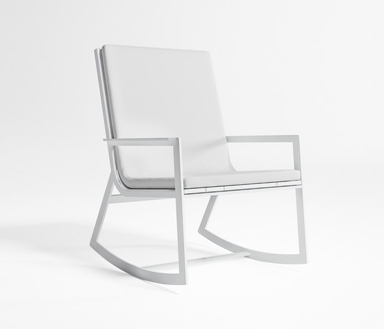 Flat Rocking Chair | Armchairs | GANDIABLASCO