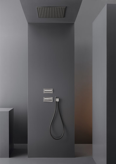 Switch SWI07 | Grifería para duchas | CEADESIGN