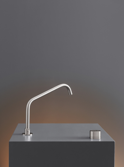 Neutra NEU05 | Wash basin taps | CEADESIGN