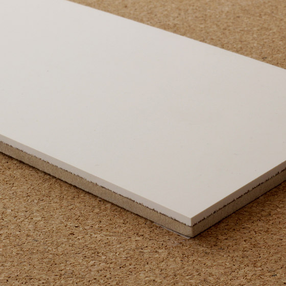 Polyurethane resin floor system | Plásticos | selected by Materials Council