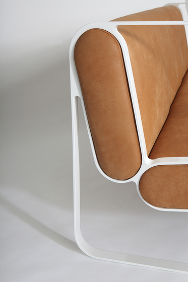 Ova 3-Sitzer Sofa | Sofas | STILTREU