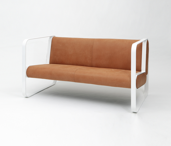 Ova 2-Sitzer Sofa | Sofas | STILTREU