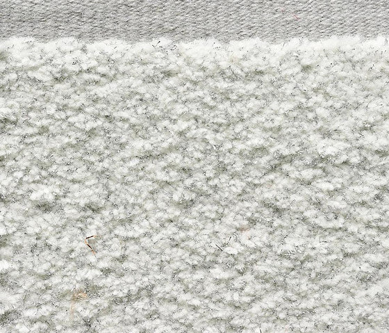 Lucy Frosty Silver White 8001 | Rugs | Kasthall