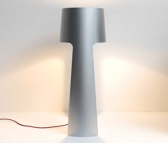 Coen Floor Lamp | Lámparas de pie | Anta Leuchten