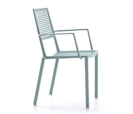 Omnia Selection - Easy chair with armrests | Chairs | Fast