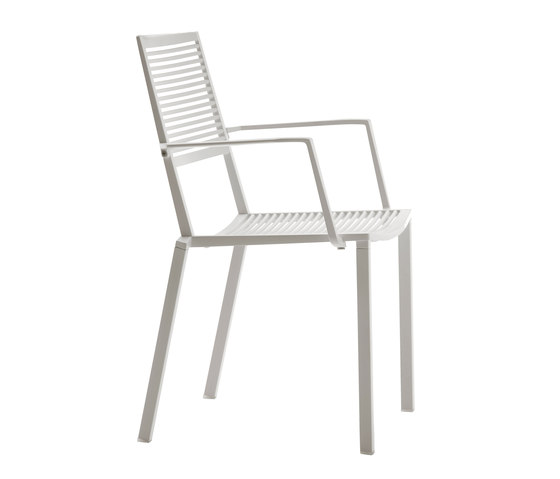 Omnia Selection - Easy chair with armrests | Stühle | Fast