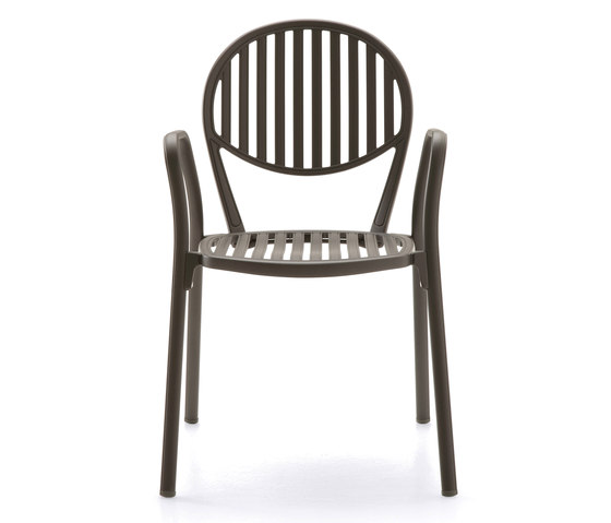 Olympia armchair | Chaises | Fast