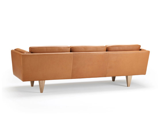 V11 Sofa | Canapés | Stouby