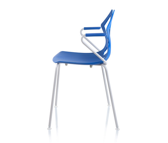 Zahira Armlehnstuhl | Stühle | ALMA Design