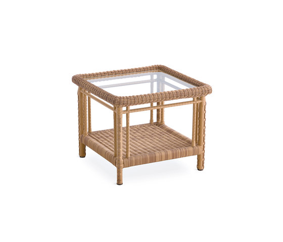 Brisa corner table | Side tables | Point