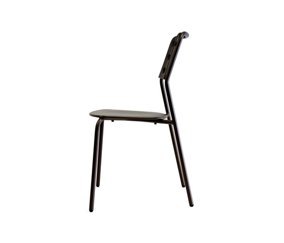 Shot | 168 | Chairs | EMU Group