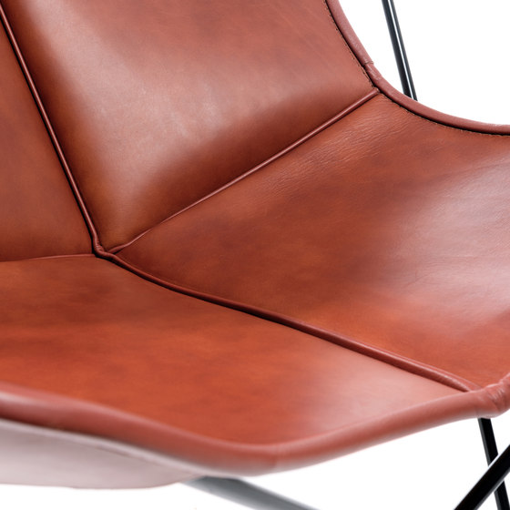 Hardoy Butterfly Chair Blank-Leder Cognac | Sessel | Manufakturplus