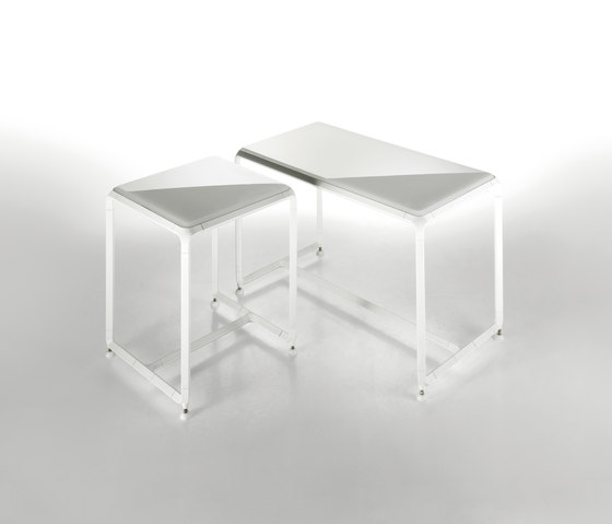 Linea Domino | 35 & 70 seat | Bath stools / benches | EFFE PERFECT WELLNESS