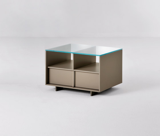 Display | Night stands | Former