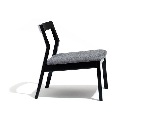 Krusin Lounge Chair | Armchairs | Knoll International