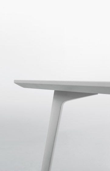 Fly | Dining tables | Sellex