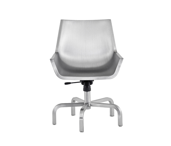 Sezz Swivel chair with glides | Sedie | emeco