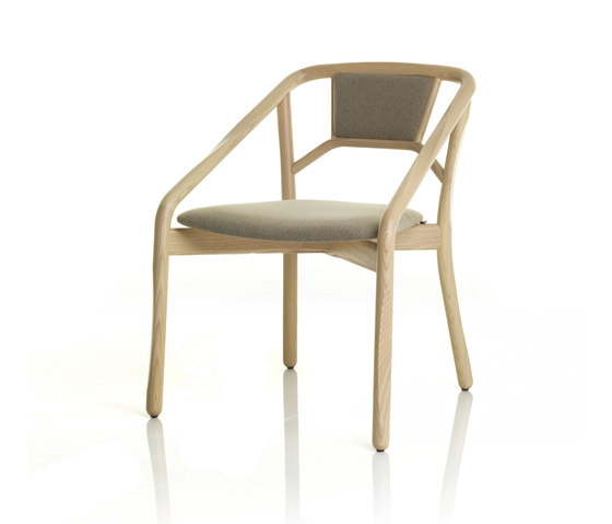 Marnie Armchair | Chaises | ALMA Design