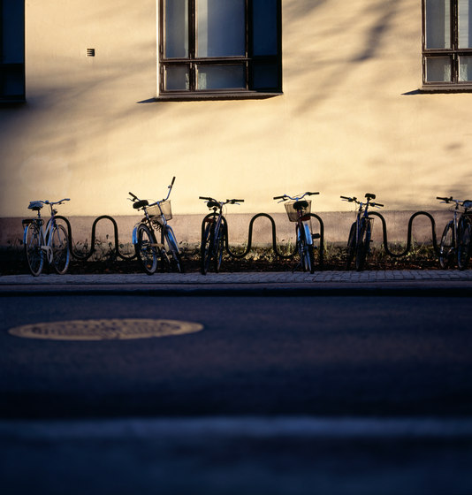 Sinus bicycle rack | Bicycle stands | Vestre