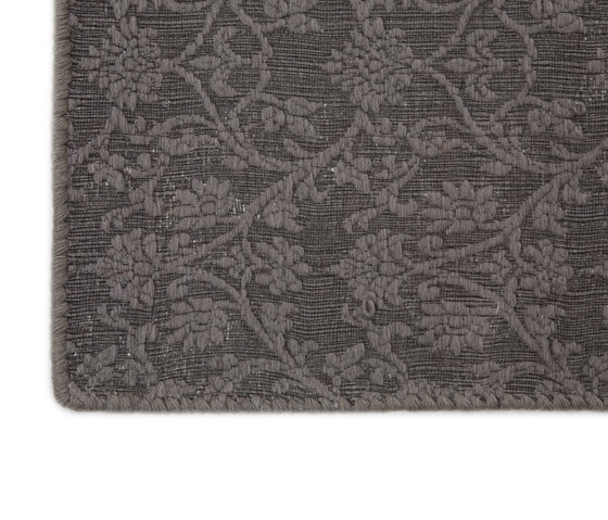 Verneuil Rug | Rugs | Chiccham