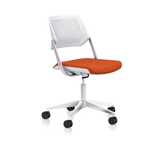 QiVi Chair | Chairs | Steelcase