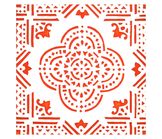 Madras Fondo bianco decoro rosso | Baldosas de cerámica | La Riggiola