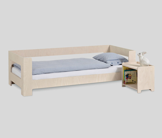 Bed no1 | Canapés | Blueroom