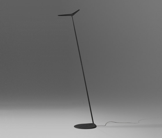 Skan 0250 Reading Stand by Vibia | Free-standing lights