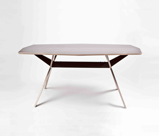 NW 208 Table | Tables de repas | Kyburz Produktdesign