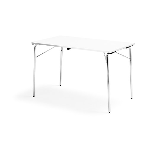 Cobra lightweight folding table, foldable and stackable | Objekttische | Materia