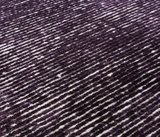Jaybee solid deep purple | Formatteppiche | Miinu