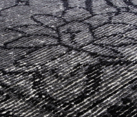 Jaybee Vol III stone gray | Tapis / Tapis de designers | Miinu