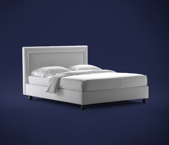 Pochette Pure Bed | Beds | Flou