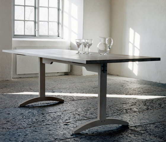 Shaker dining table | Esstische | Olby Design