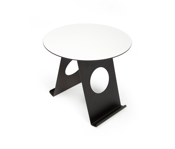 Pi Side table | Mesas auxiliares | Odesi