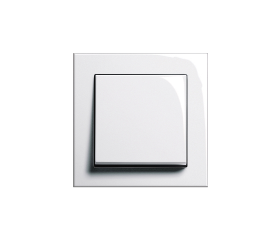 E2 | Switch ranges | Interruptores pulsadores | Gira
